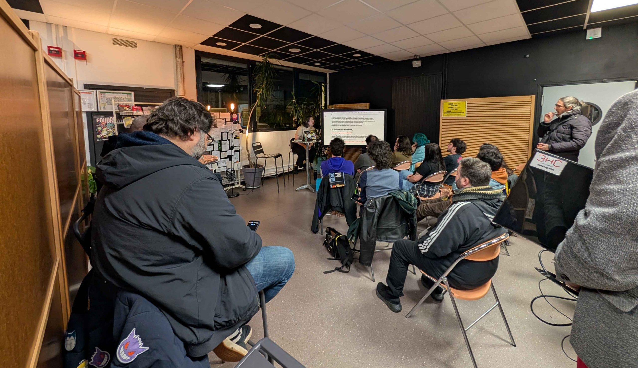 PXL_20251127_185139574